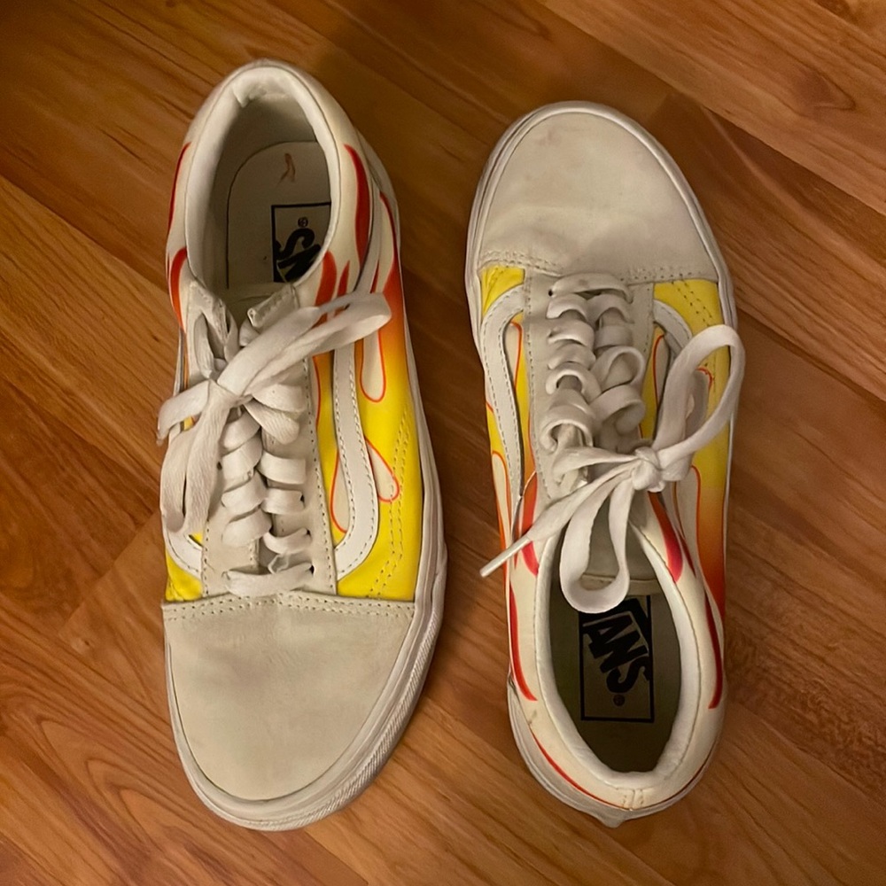 white flame vans! Size 8 women!